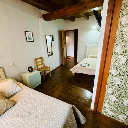 Casa Uishera 여관 Vilamós