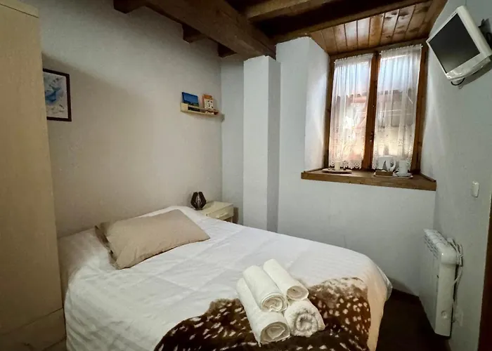 Casa Uishera Zajazd Vilamós