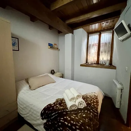 Casa Uishera 여관 Vilamós